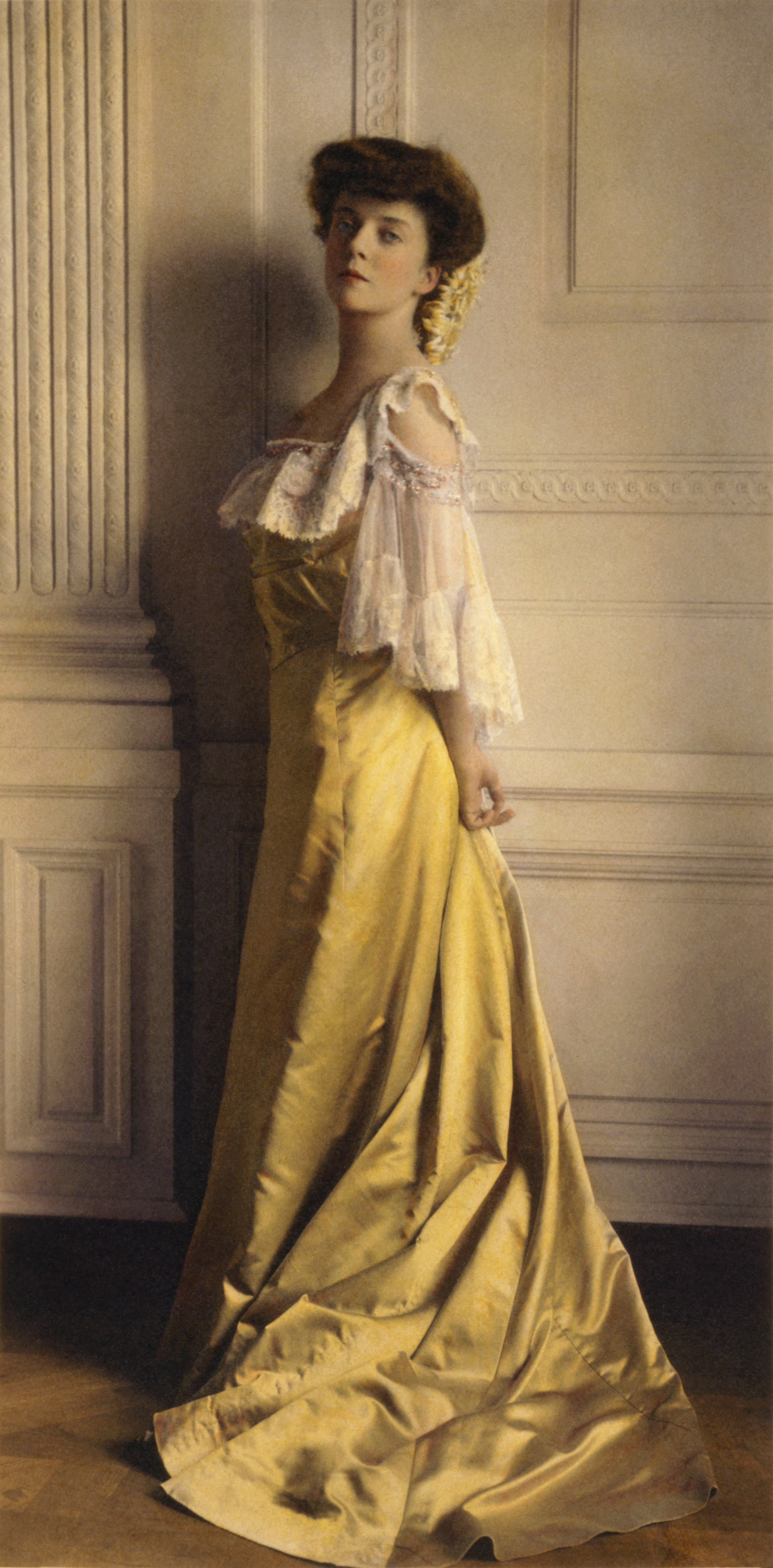 Alice Roosevelt Longworth photo