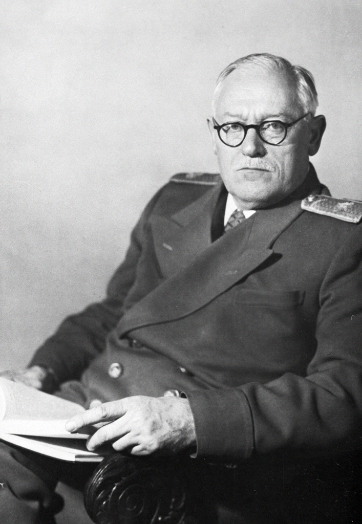 Andreï Vychinski photo