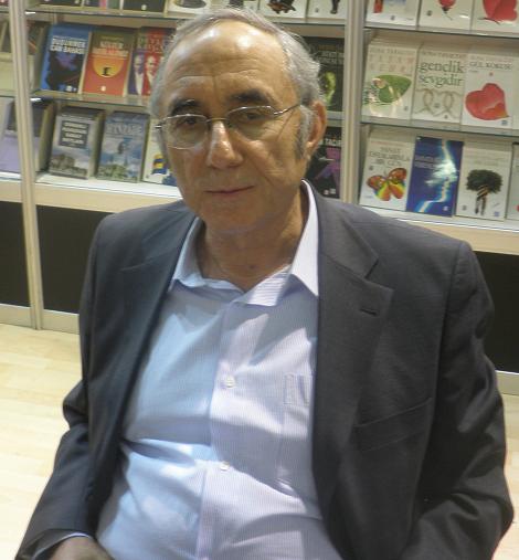 Ataol Behramoglu photo