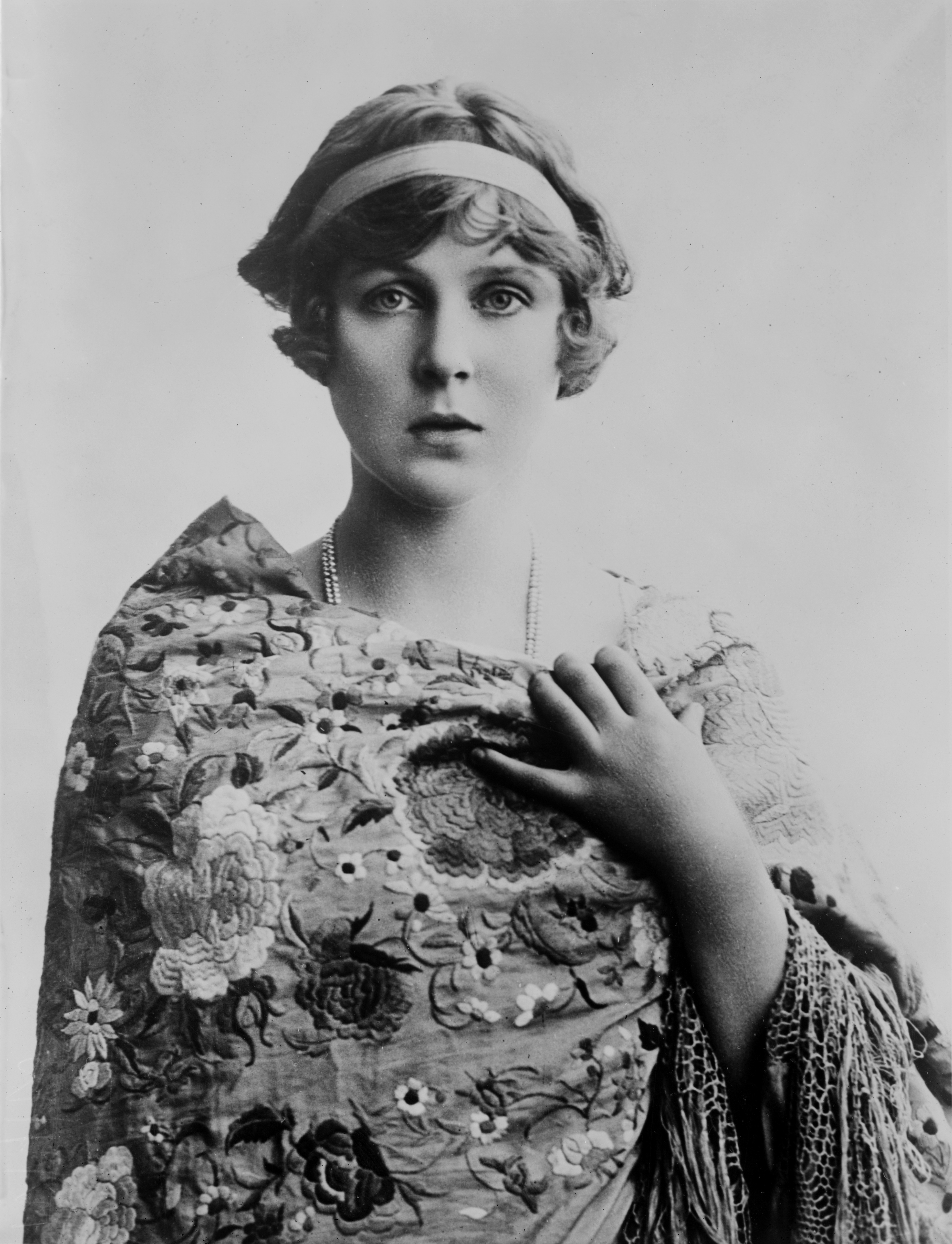 Lady Diana Cooper photo