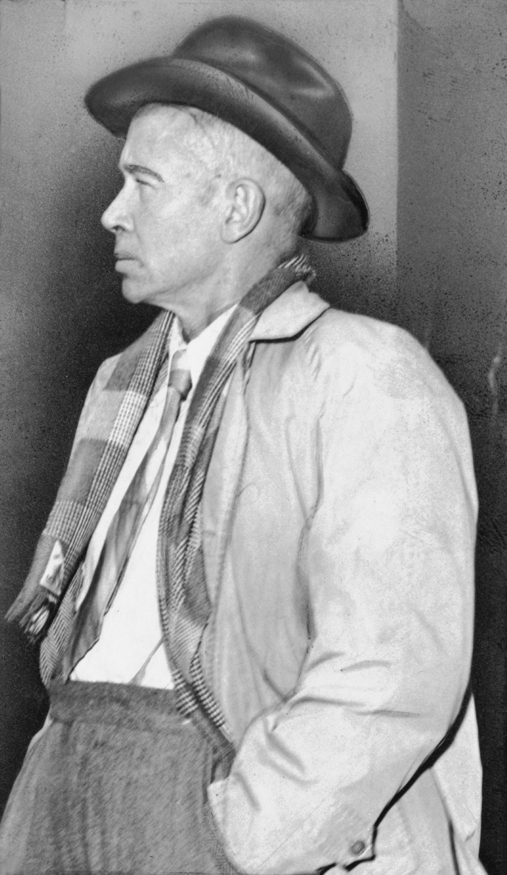 E. E. Cummings photo