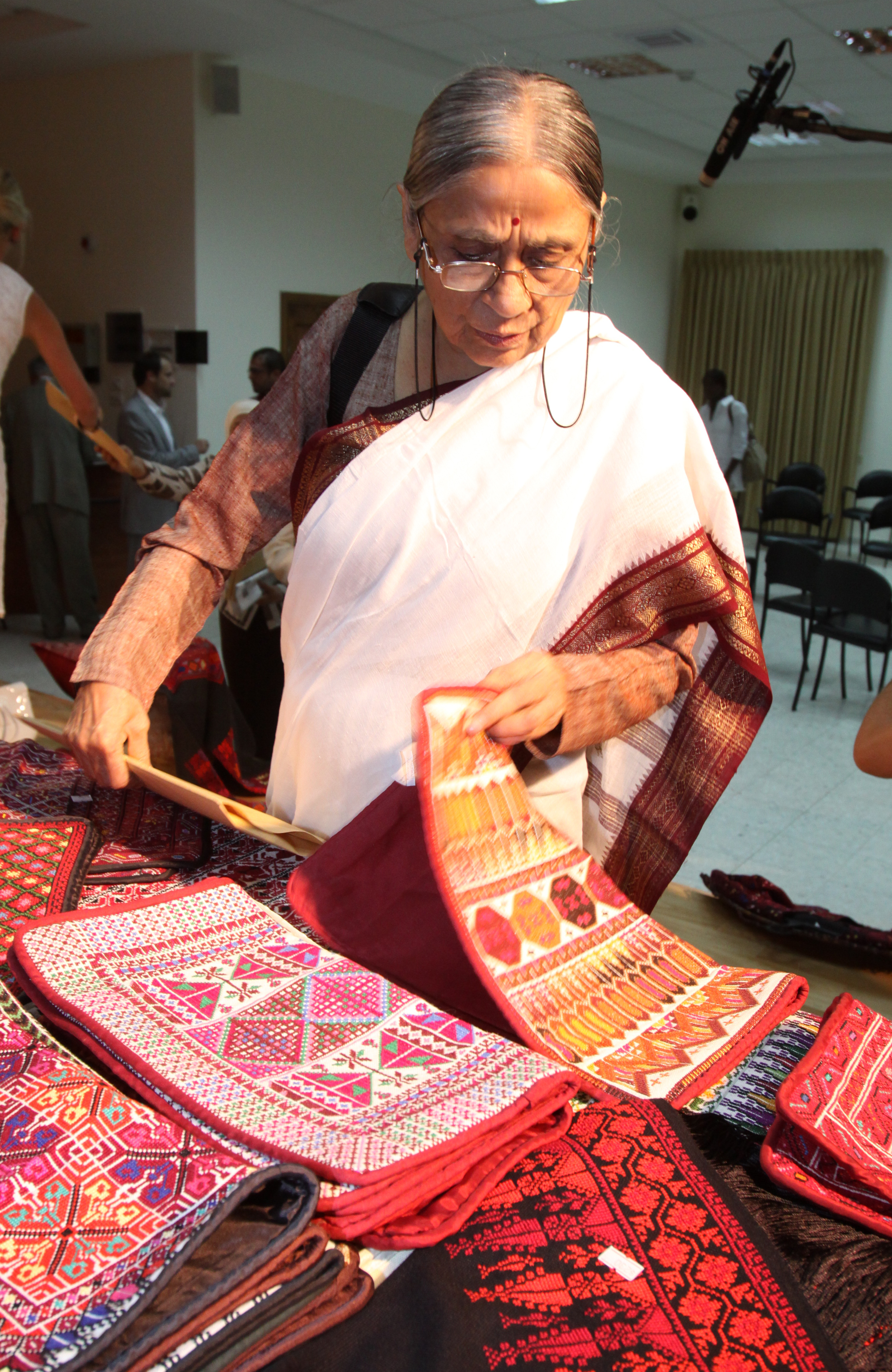 Ela Bhatt photo