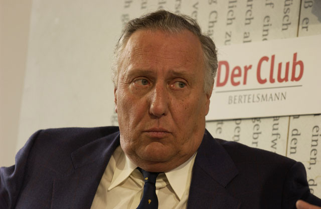 Frederick Forsyth photo