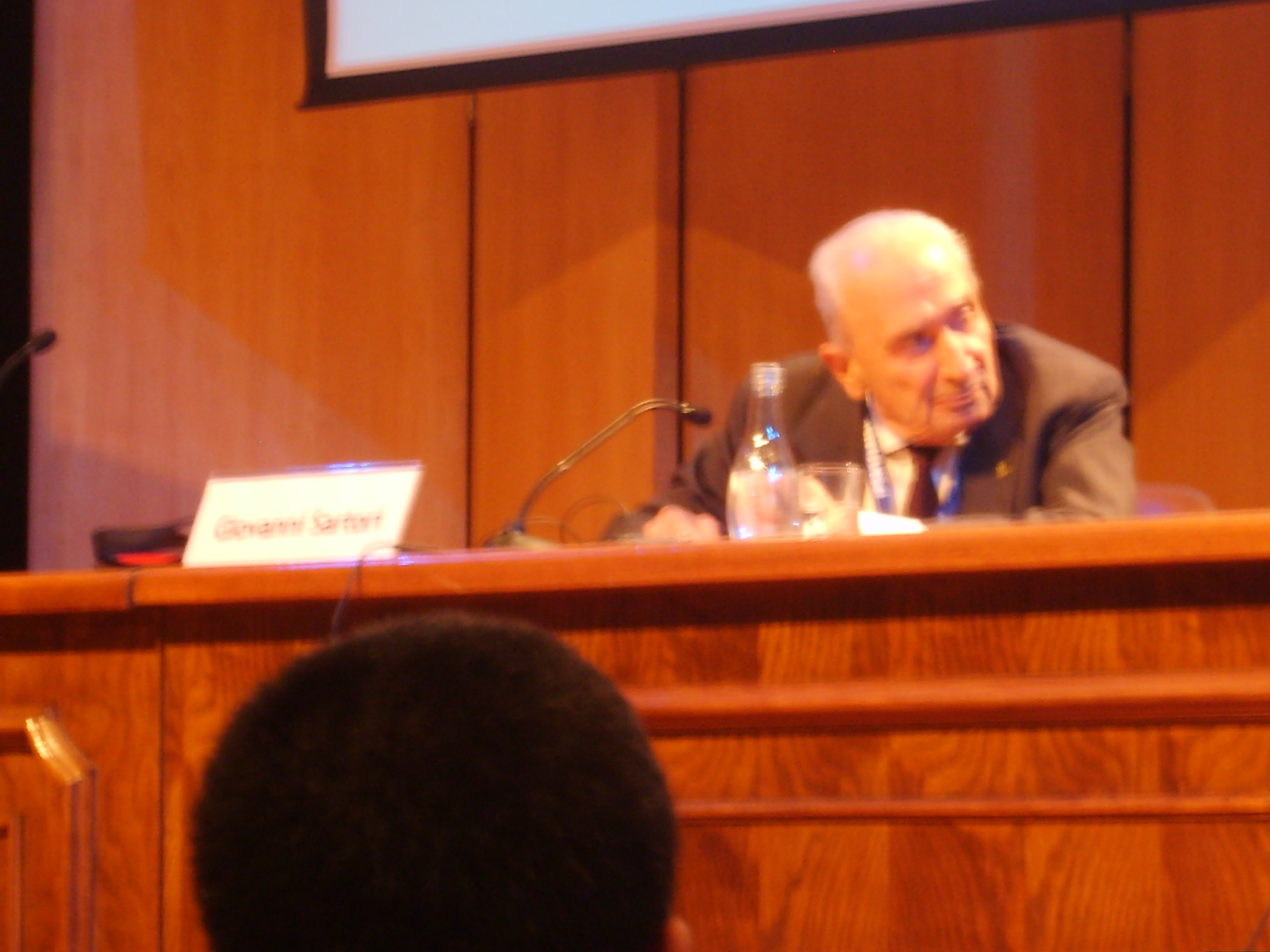 Giovanni Sartori photo