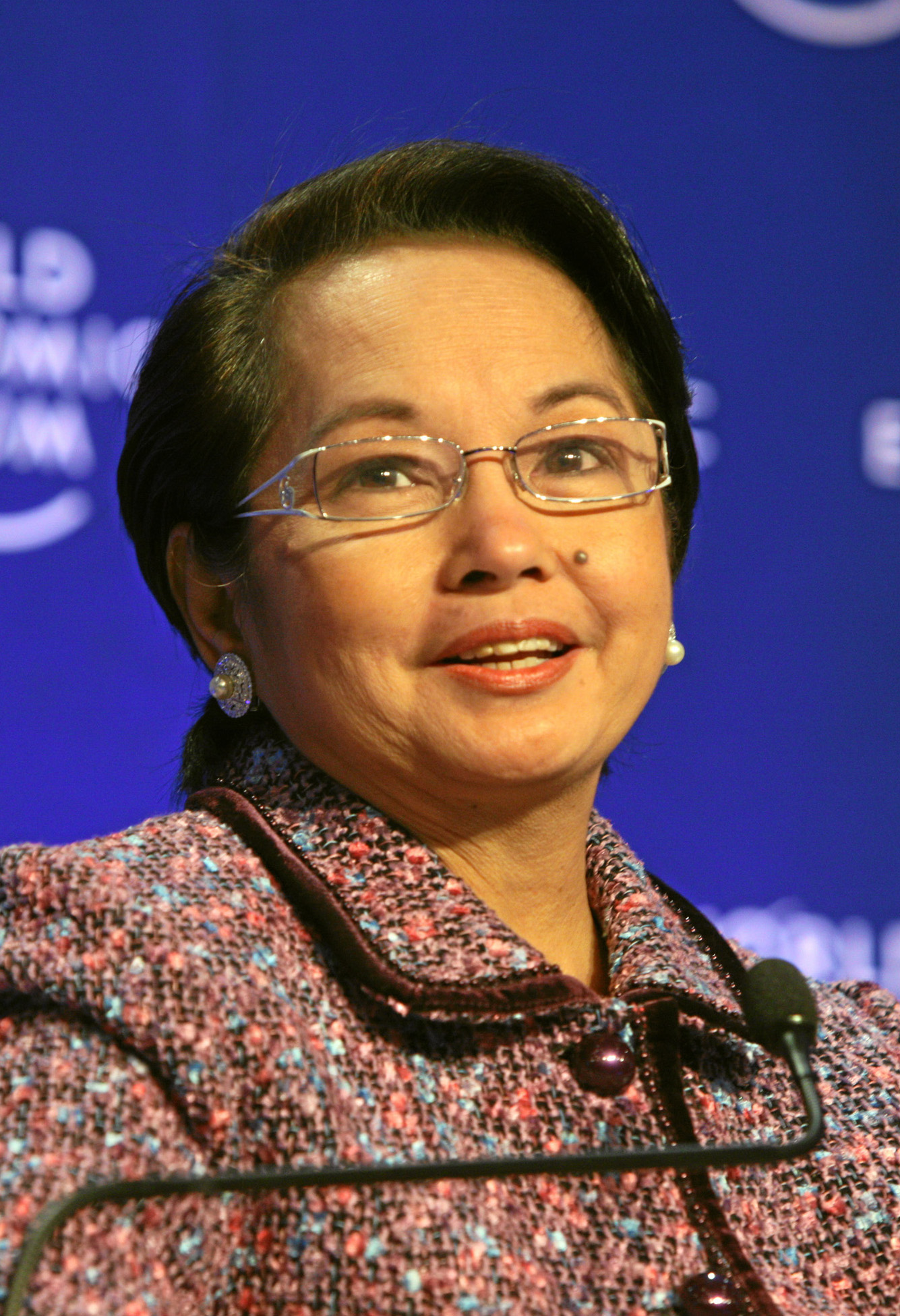 Gloria Macapagal-Arroyo photo