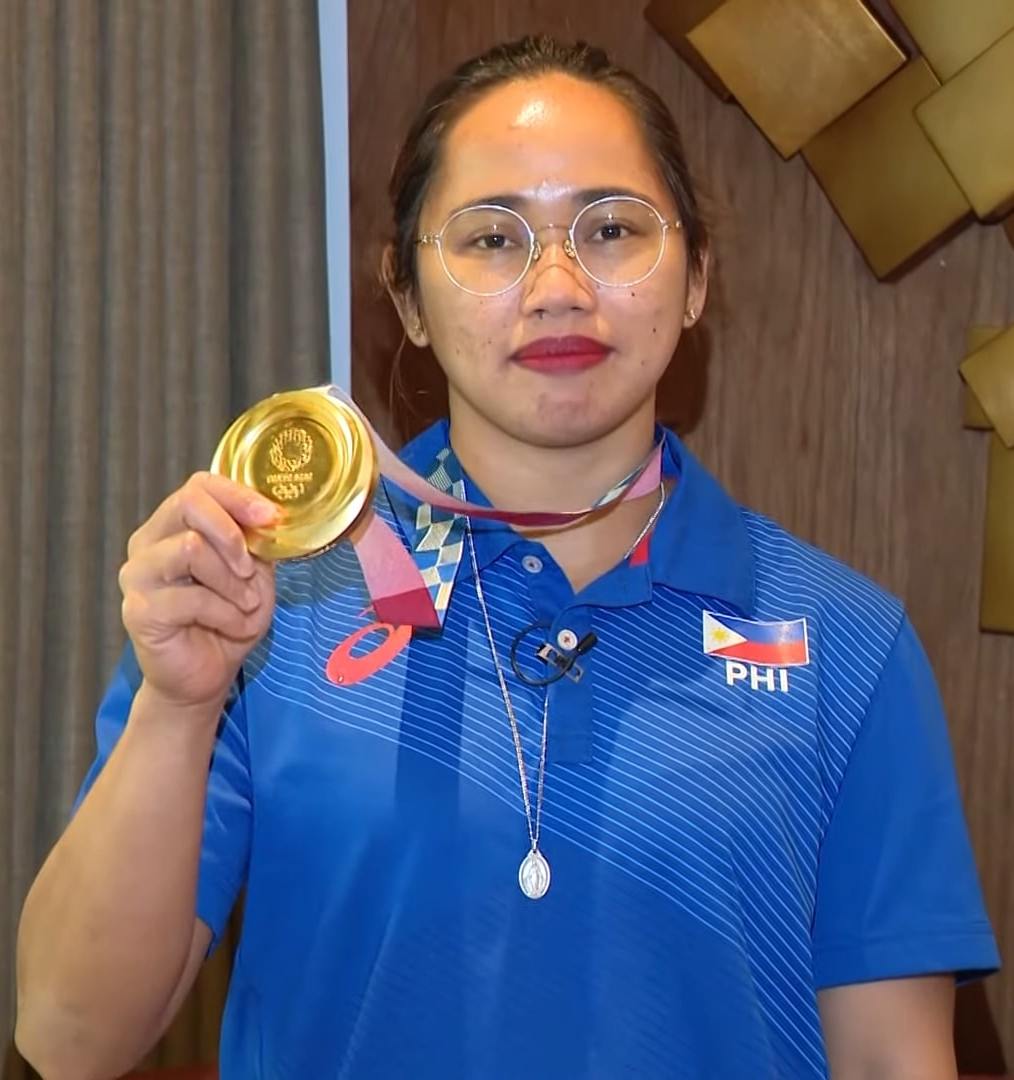 Hidilyn Diaz photo