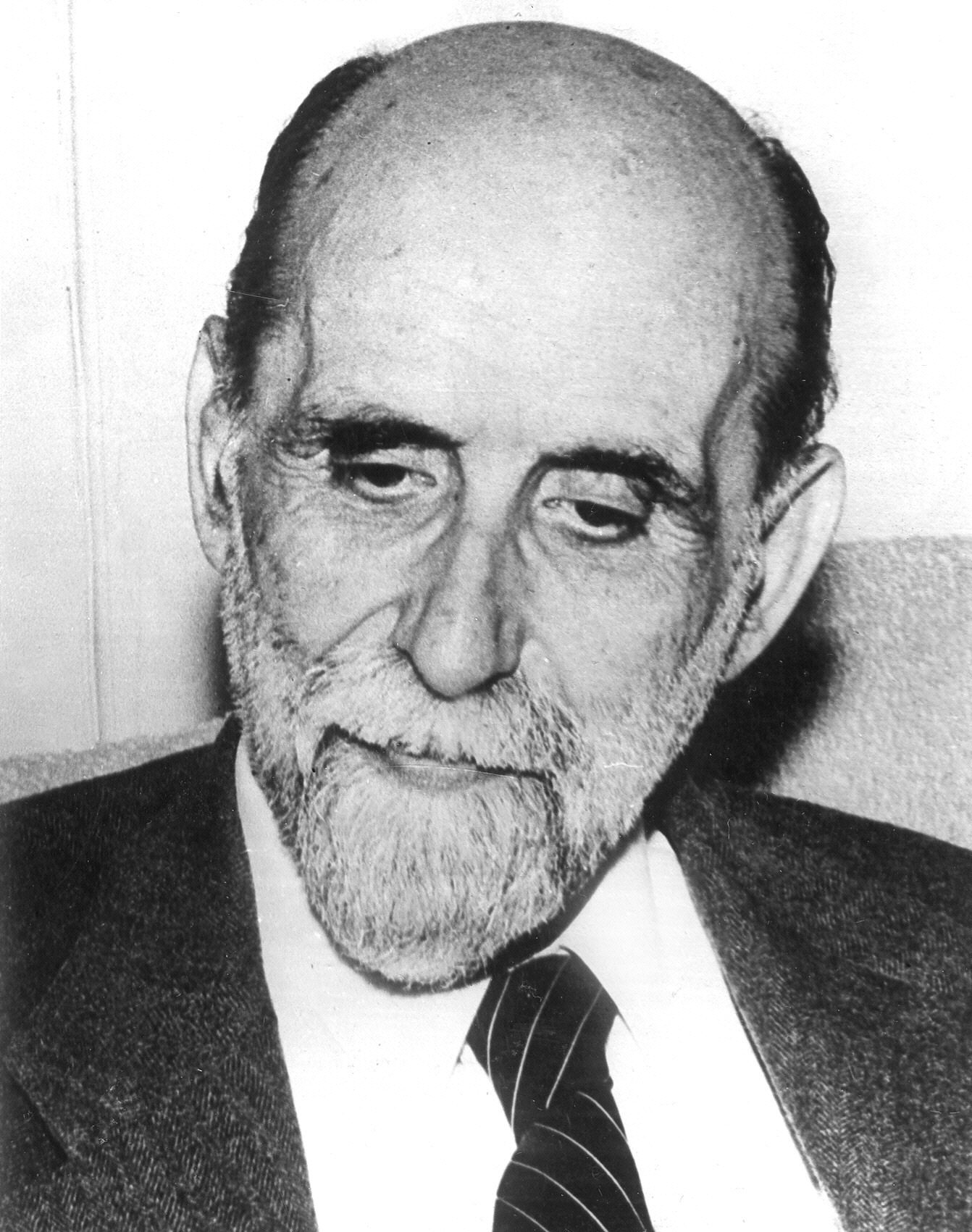 Juan Ramón Jiménez photo