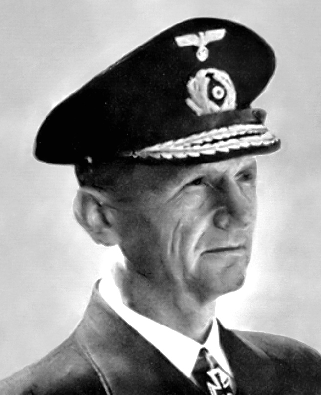 Karl Dönitz photo