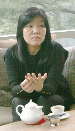 Shin Kyong-suk photo