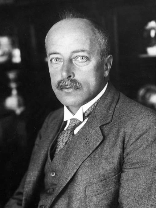 Max von Laue photo