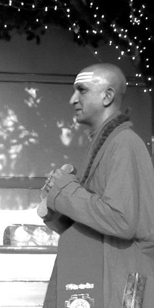 Swami Niranjanananda Saraswati photo