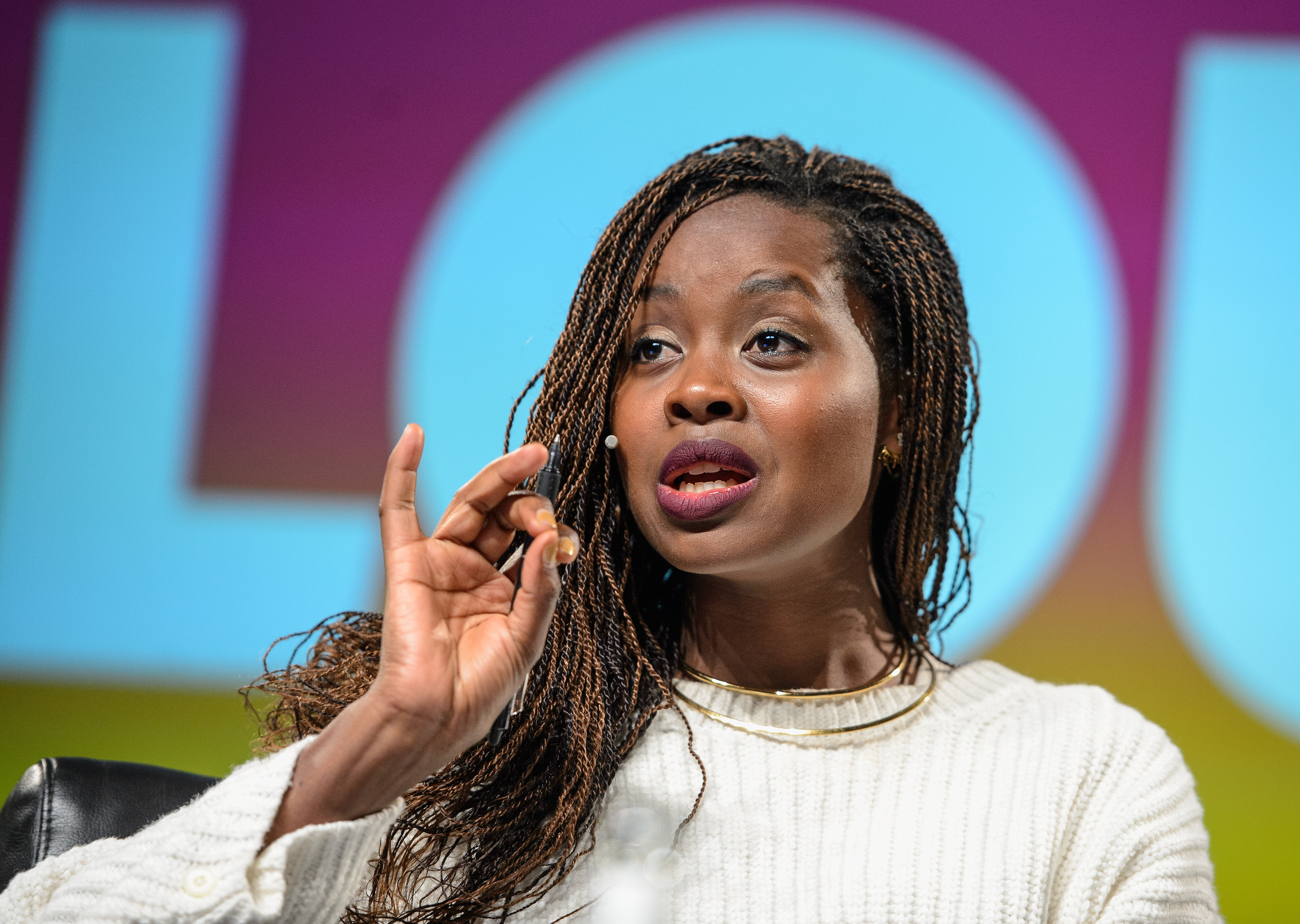 Clemantine Wamariya photo