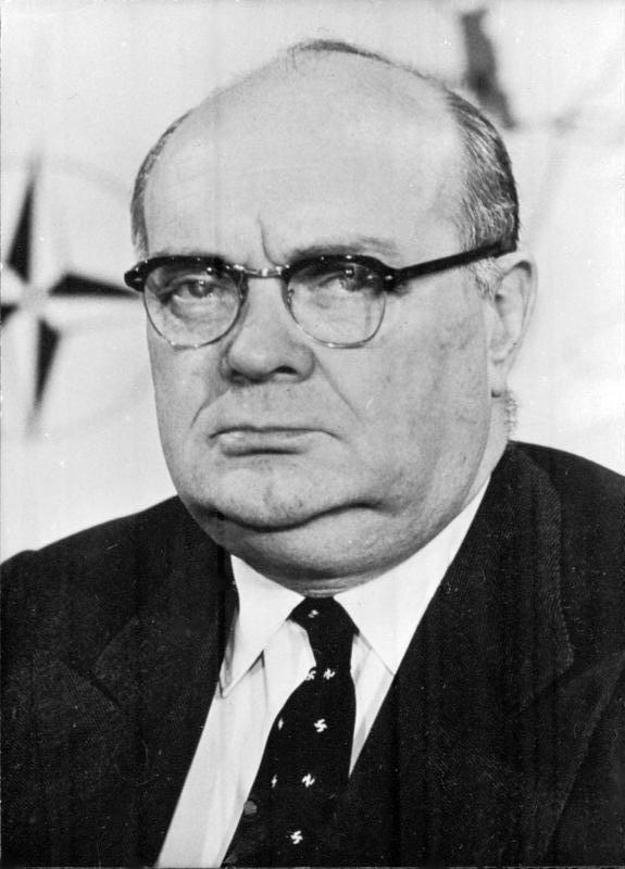 Paul-Henri Spaak photo