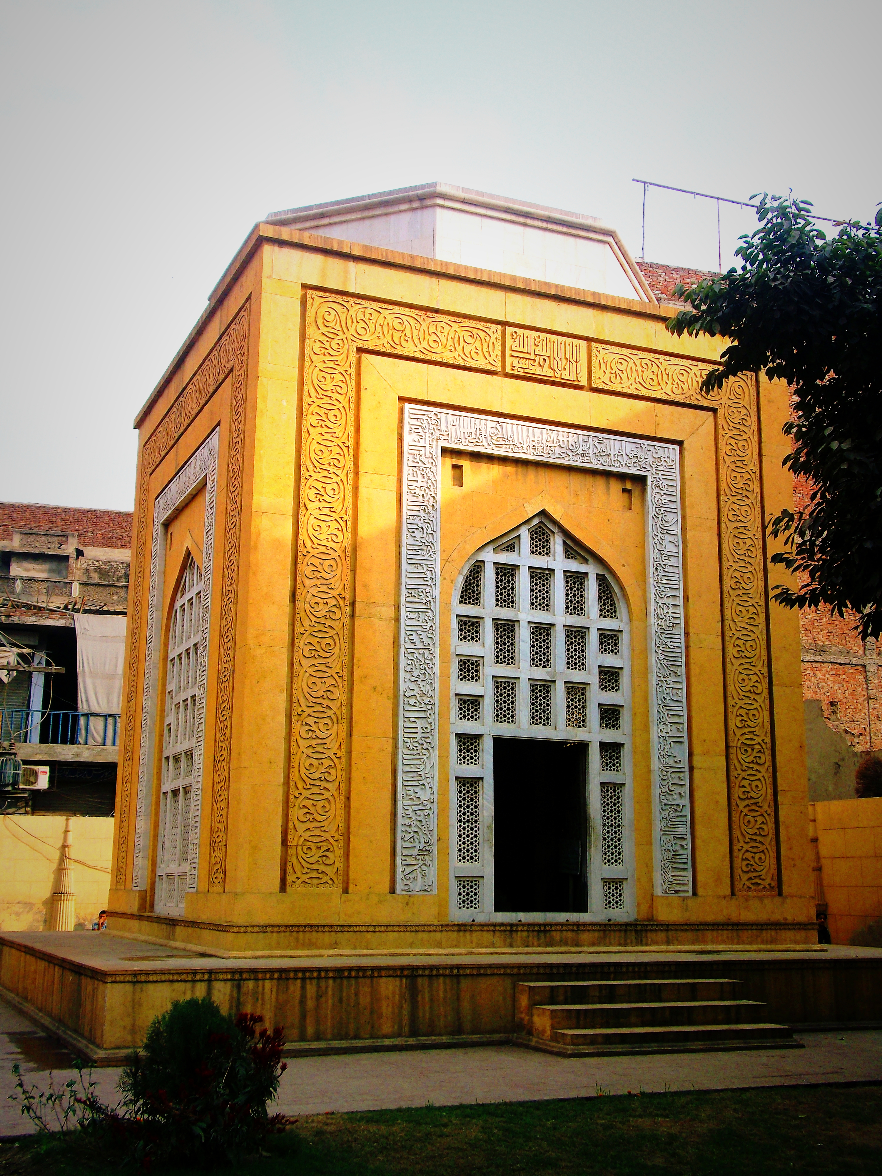 Qûtb ud-Dîn Aibak photo