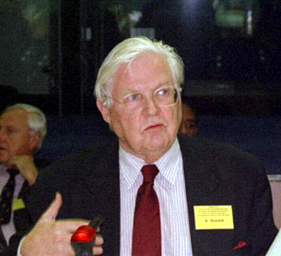 Robert Mundell photo