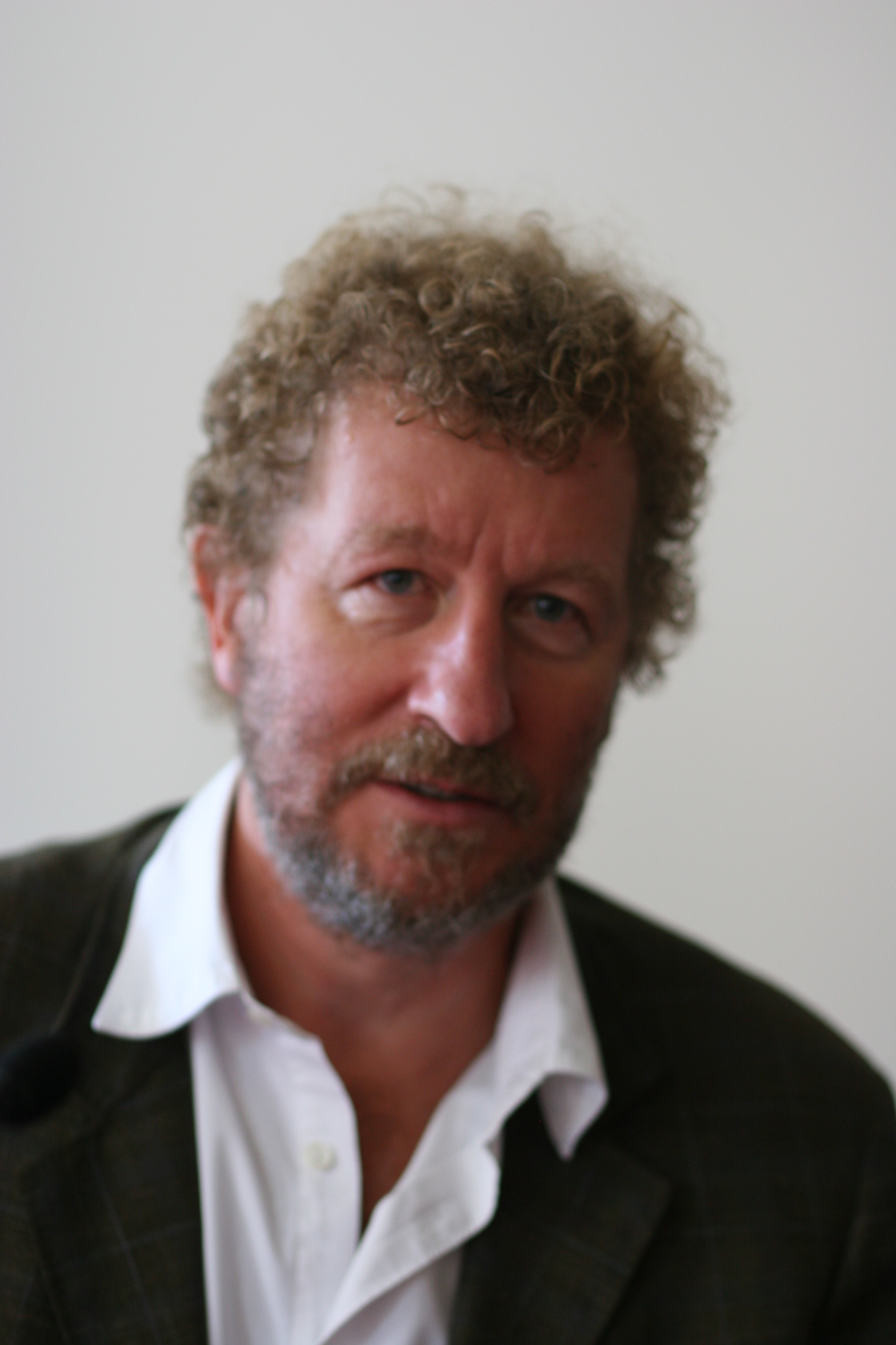 Sebastian Faulks photo