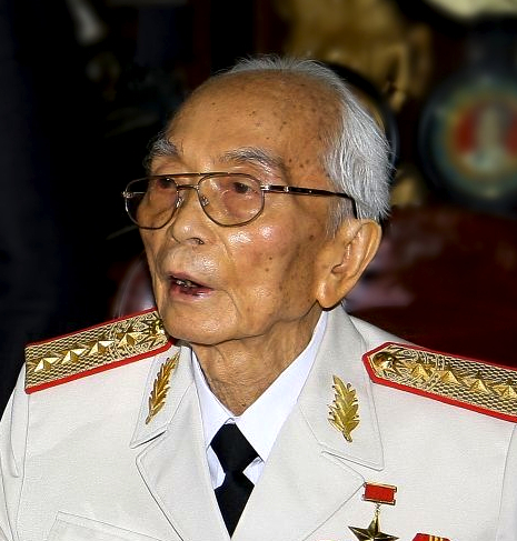 Võ Nguyên Giáp photo